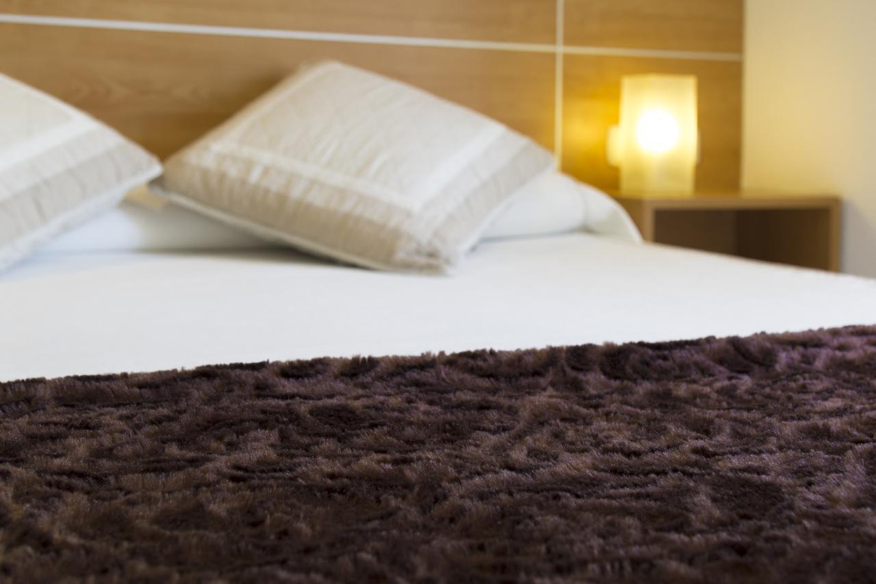 Ekia Pentsioa Hotel Зарауц Екстериор снимка